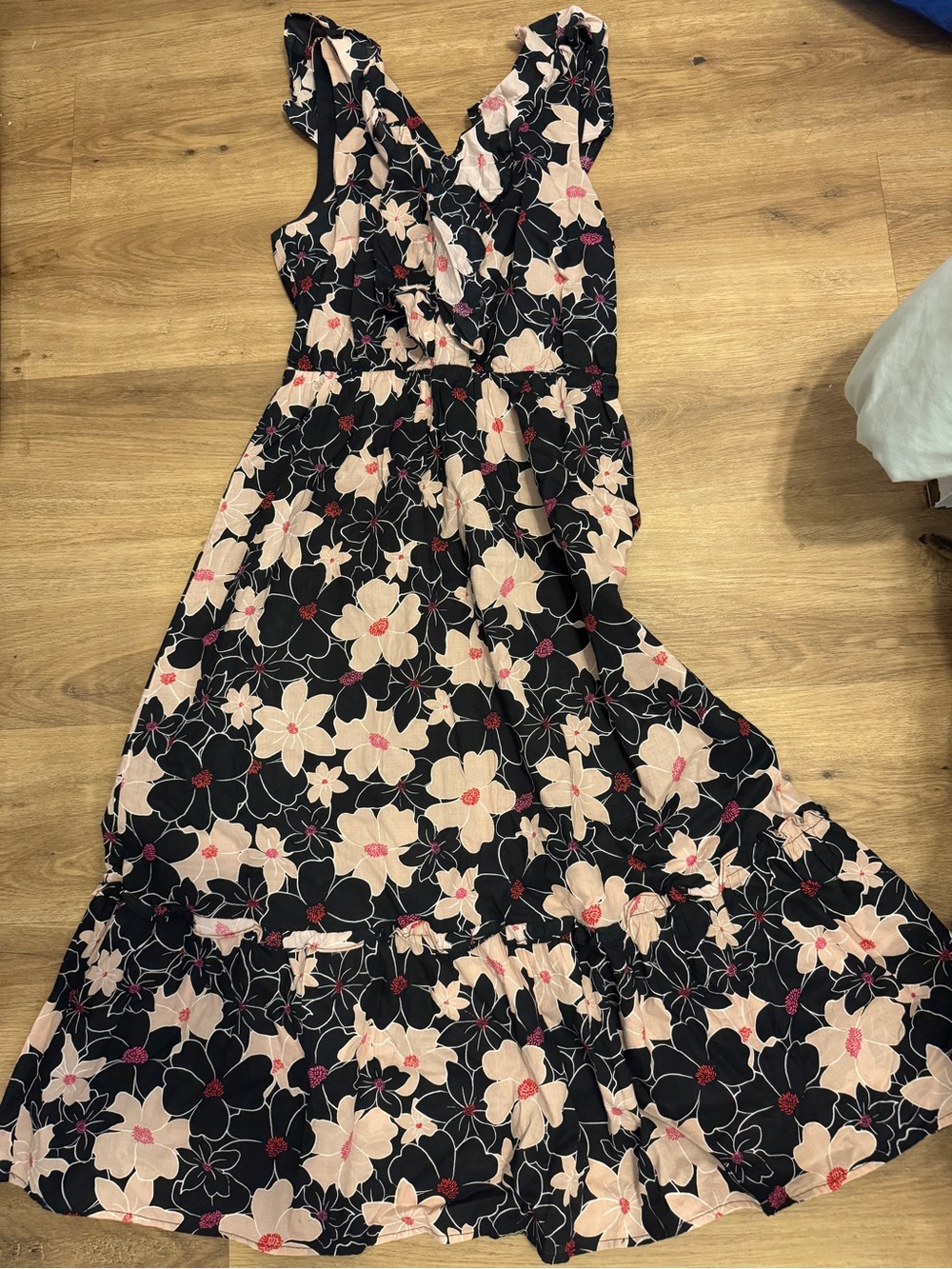Who What Wear Black Maxi Dress with Cream and Pink Floral Print